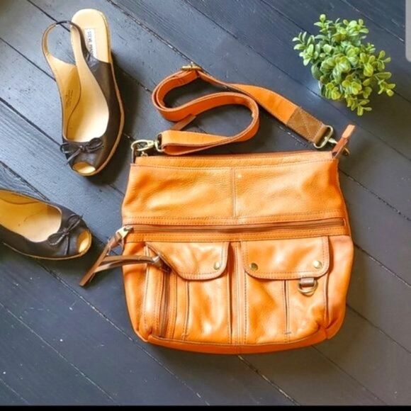 Fossil Leather Orange Purse - Picture 1 of 8